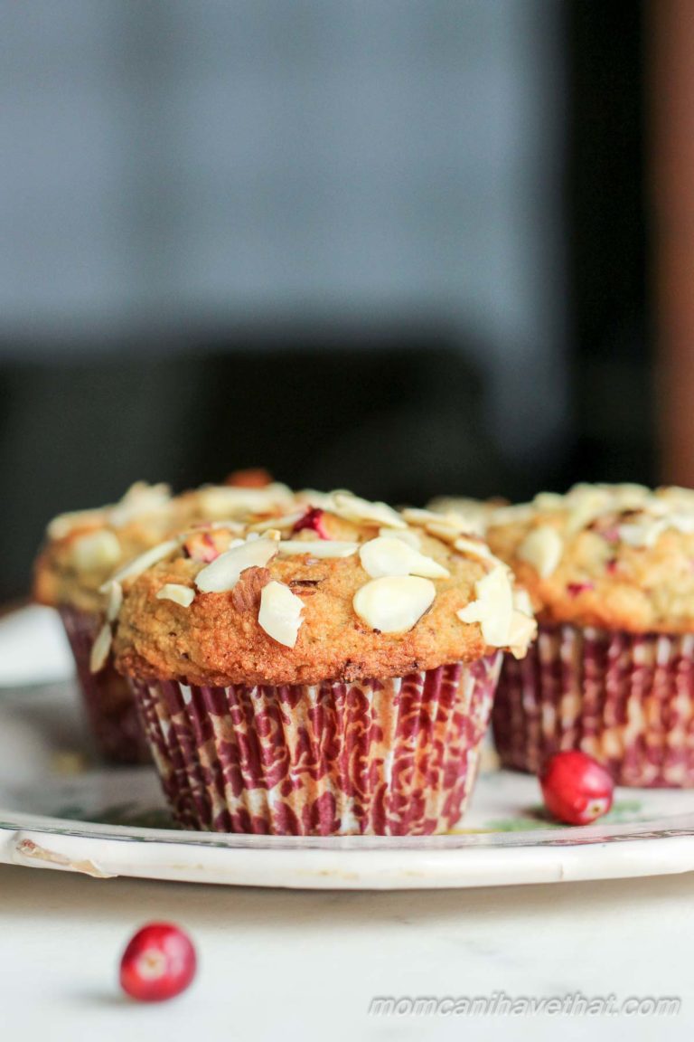 Cranberry Almond Crumb Muffins | Low Carb, Gluten-free, Dairy-free, THM | lowcarbmaven.com