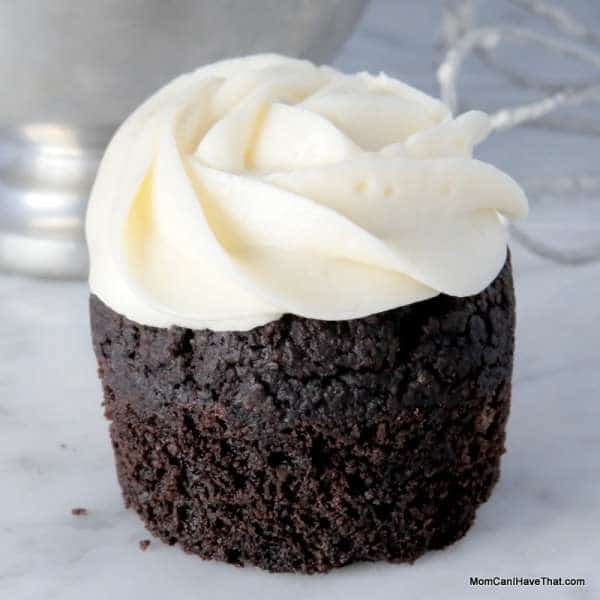 This German Buttercream Frosting is Low Carb, Gluten-free, Dairy-Free and silky smooth! | http://lowcarbmaven.com