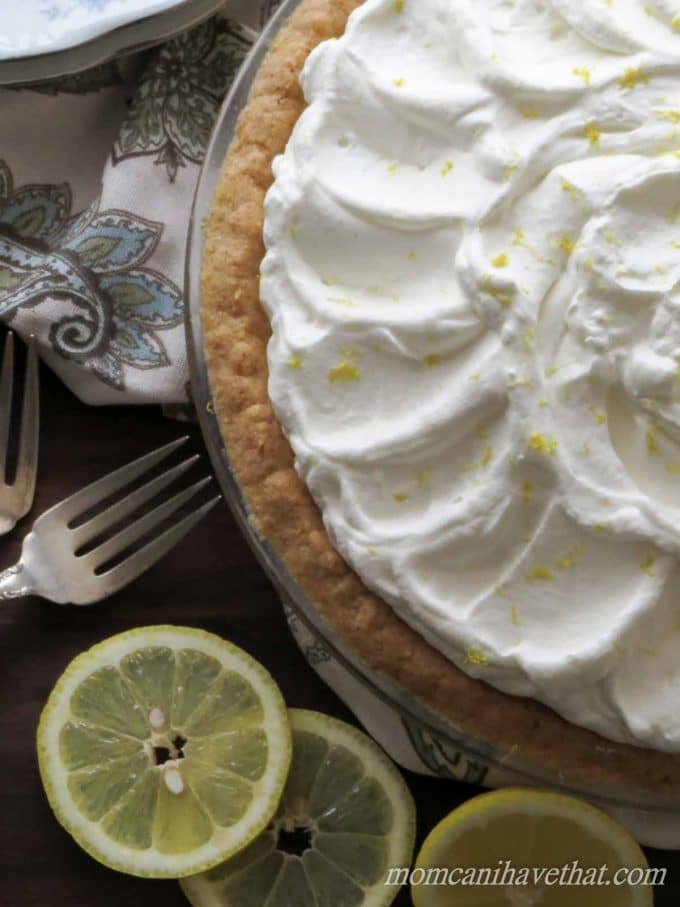 Low Carb Lemon Curd Pie is an easy Summer favorite in my house. | low carb, gluten-free, paleo, thm | lowcarbmaven.com