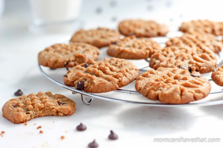 These crispy Six Ingredient Peanut Butter Chocolate Chip Cookies are so easy a 10 year old can make them. low carb, gluten-free, dairy-free, keto, thm | lowcarbmaven.com
