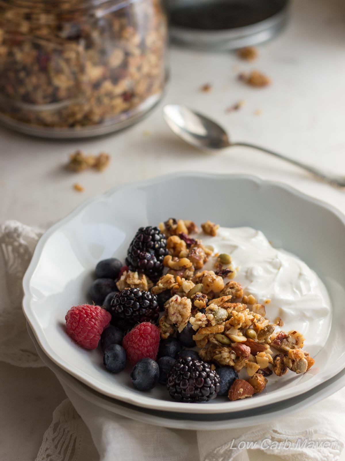 This Low Carb Granola is made from nuts & seeds and honestly sugar-free | low carb, gluten-free, dairy-free, Paleo, Keto, THM 