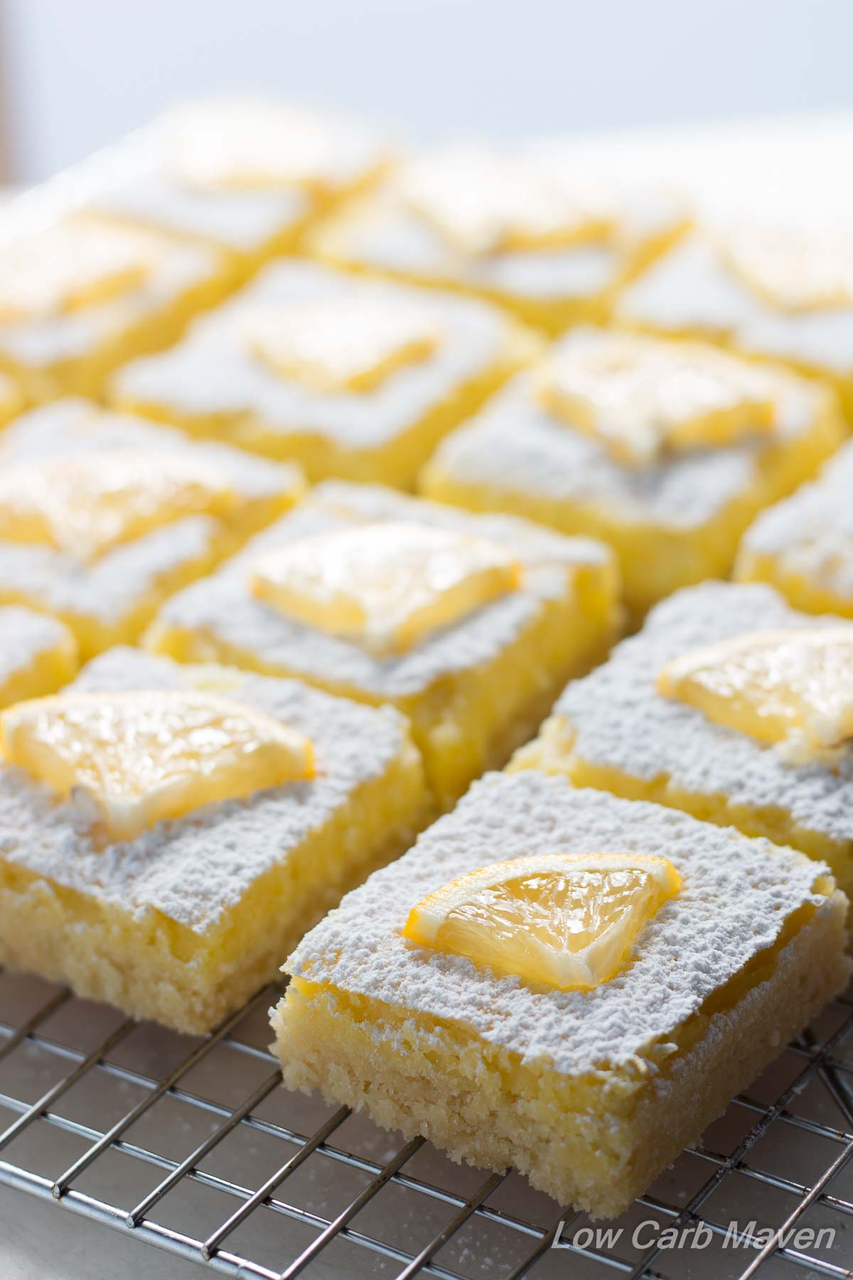 Low Carb Lemon Bars full of bright, lemony flavor are a ketogenic dieter's dream! | Low carb, Gluten-free, Keto, THM 