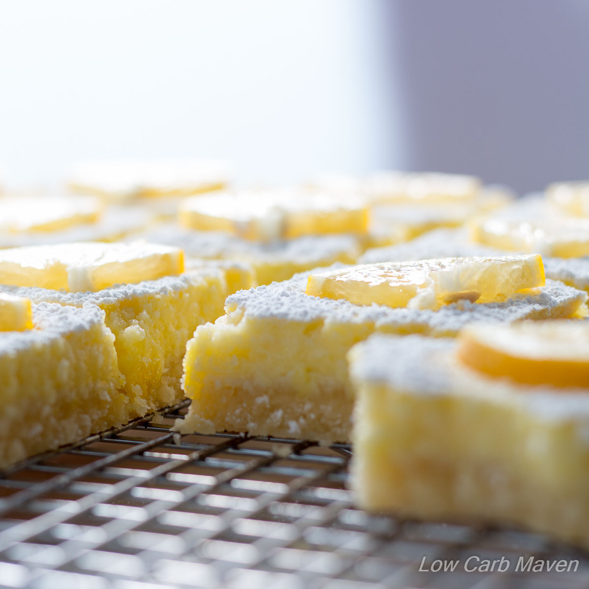 Low Carb Lemon Bars full of bright, lemony flavor are a ketogenic dieter's dream! | Low carb, Gluten-free, Keto, THM