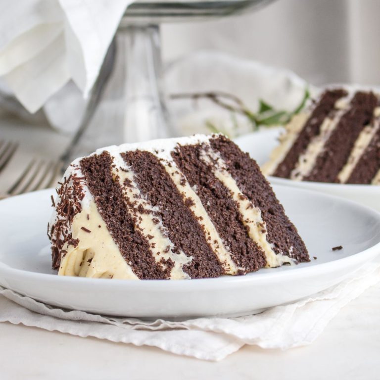 Reduced-fat chocolate cake