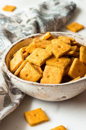 Low Carb Cheddar Cheese Crackers - Low Carb Maven