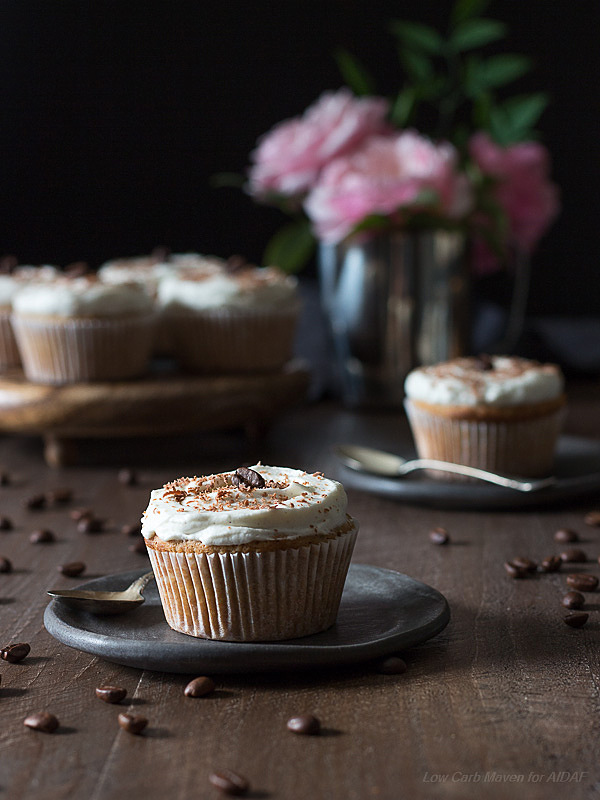 Low Carb Vanilla latte cupcakes with whipped cream frosting: lchf keto dessert
